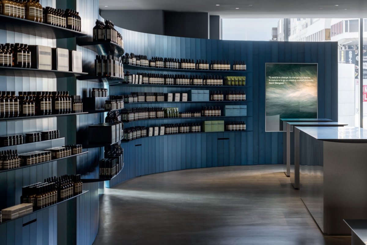 男士專用洗發(fā)水：特別適合細軟發(fā)質(zhì)，增強發(fā)絲韌性